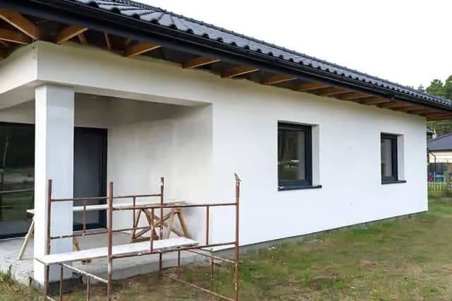 Tynk akrylowy czy silikatowy – wybierz najlepszy plaster na zanieczyszczenia Tynk akrylowy czy silikatowy – wybierz najlepszy plaster na zanieczyszczenia