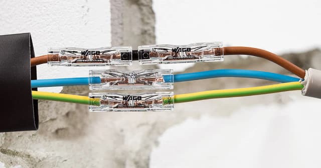 Jakie przewody elektryczne pod tynk? Wybierz najlepsze opcje dla siebie Jakie przewody elektryczne pod tynk? Wybierz najlepsze opcje dla siebie